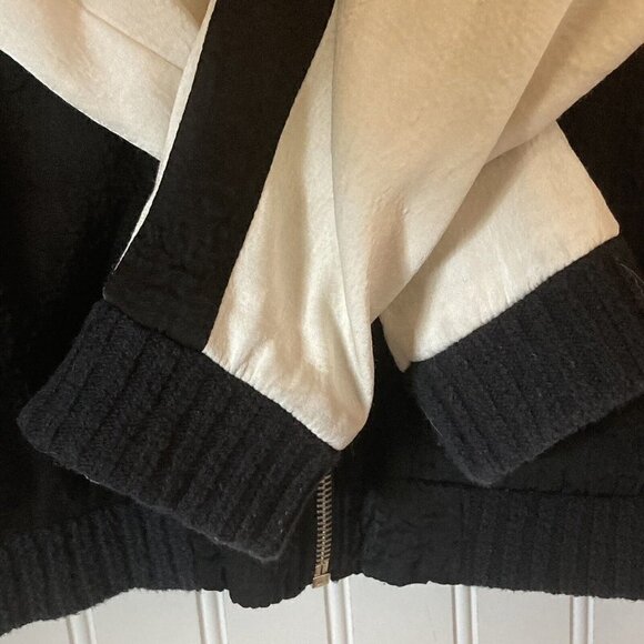 Y7 Studio Flowtorious B.I.G. Biggie-Yogi Black White Front Zip Bomber Jacket-M - Picture 5 of 13